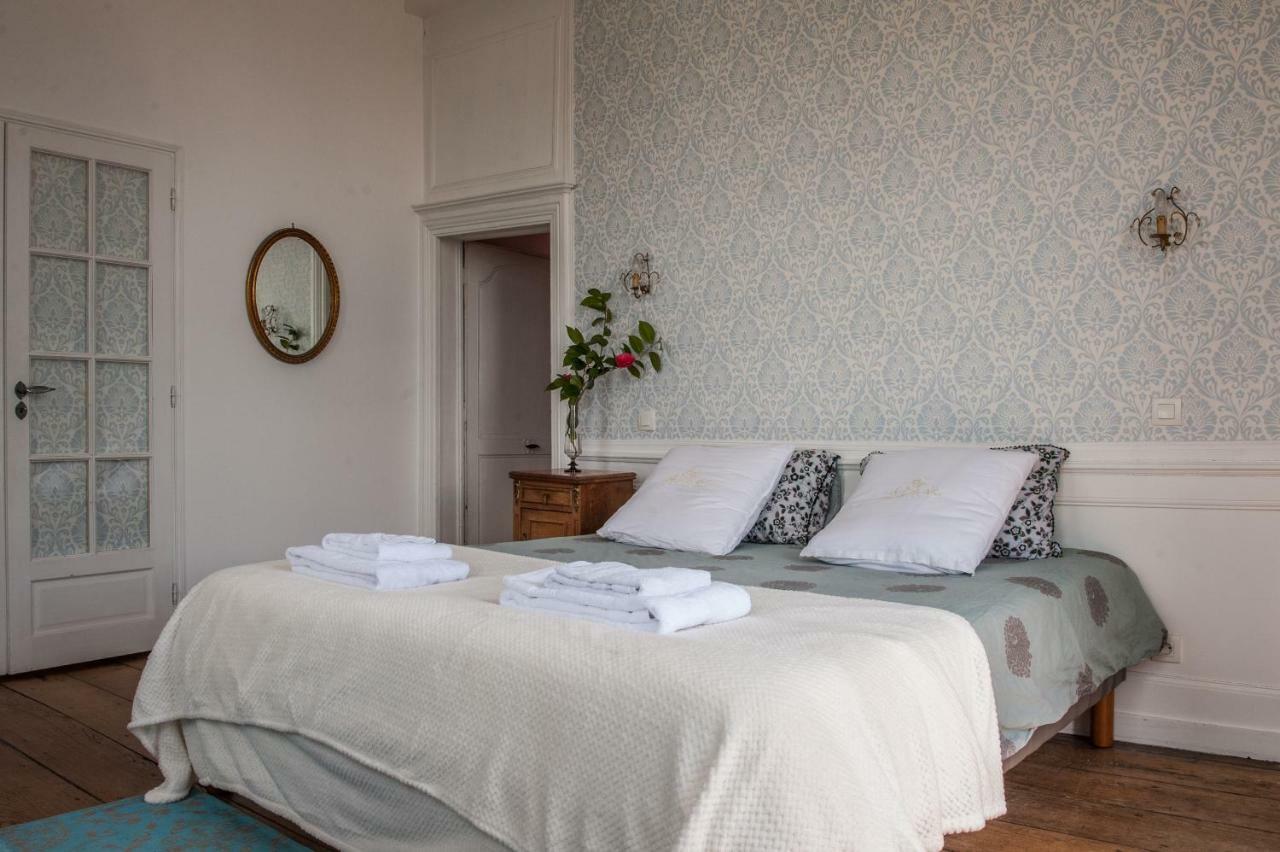 Fougères Hotel Particulier Le Mercier De Montigny -Une Nuit Sur Les Remparts- מראה חיצוני תמונה