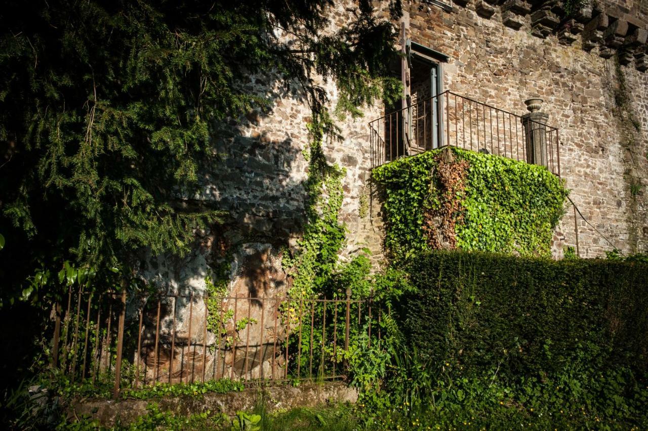 Fougères Hotel Particulier Le Mercier De Montigny -Une Nuit Sur Les Remparts- מראה חיצוני תמונה