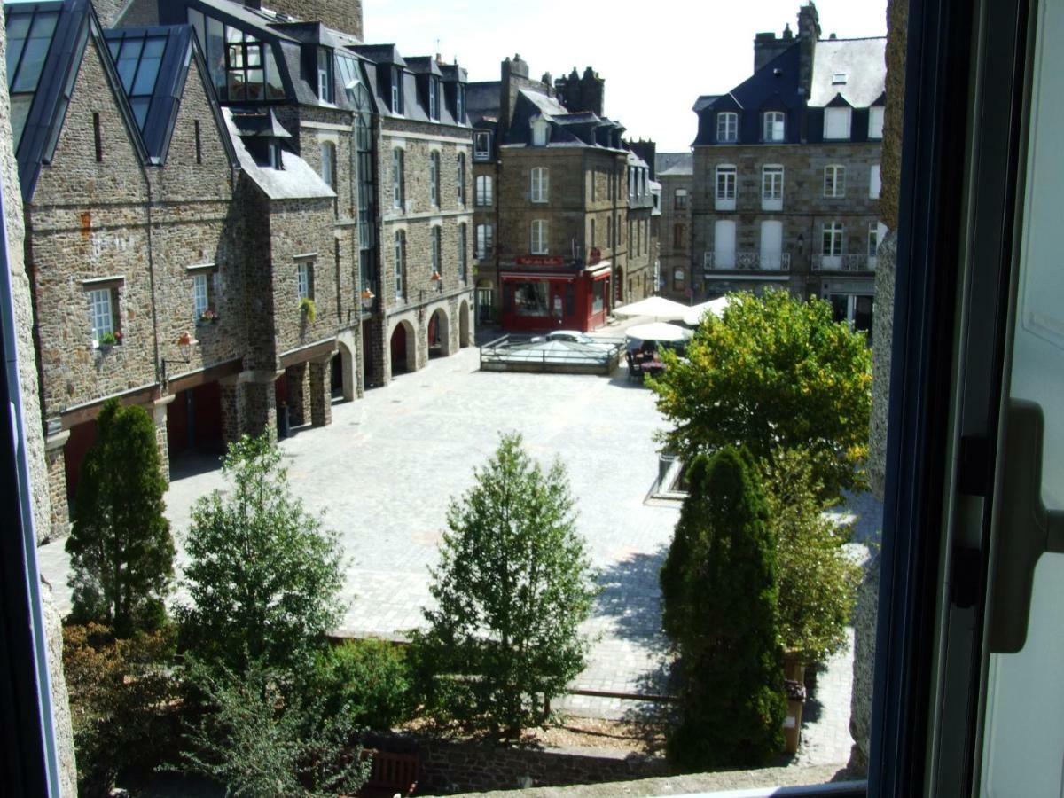 Fougères Hotel Particulier Le Mercier De Montigny -Une Nuit Sur Les Remparts- מראה חיצוני תמונה